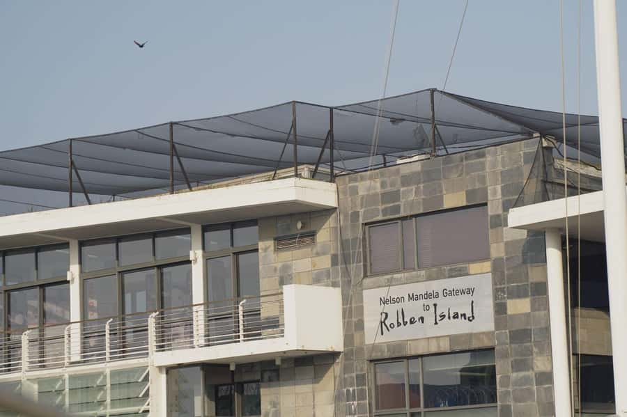 Robben Island Museum and Cape Town City Tour - Robben Island then Cape Town: how the 210 minutes usually feel