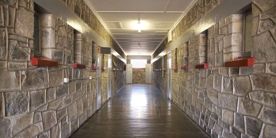 ROBBEN ISLAND MUSEUM TOUR, WITH OPTIONAL LAST MINUTE TICKETS - Price and Value: What $90 Really Buys