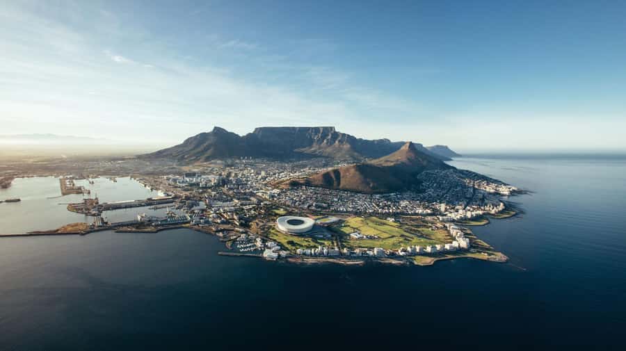 ROBBEN ISLAND MUSEUM TOUR, WITH OPTIONAL LAST MINUTE TICKETS - A Former Political Prisoner Guide Changes the Tone