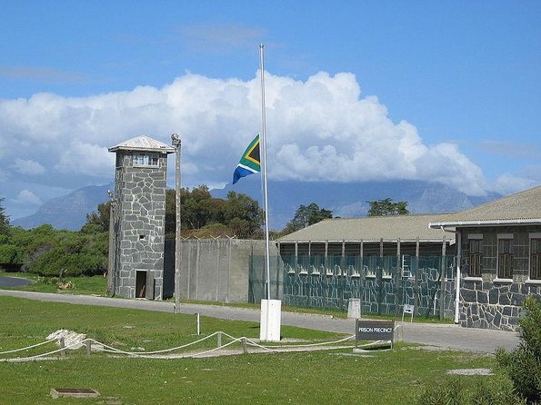 Robben Island return trfs No extras. Tickets conf 9am next day - Key things I’d circle before you go