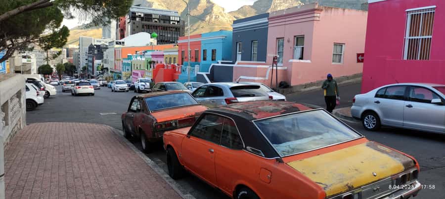 Robben Island,Table Mountain Full day Private Tour Cape Town - Lunch and shopping at the V&A Waterfront, plan for it to be your break
