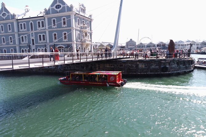 Robben Island Tour; Pickup, Drop-off; Guided Tour Historic Prison - Hotel Pickup Within 10 km and a 4-Hour Day Plan That Works