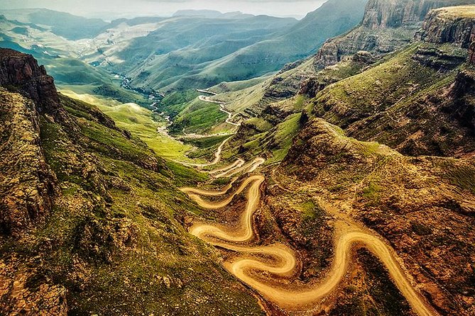 Sani Pass and Lesotho Day Tour from Underberg - Lunch at Sani Mountain Lodge, the highest pub in Africa