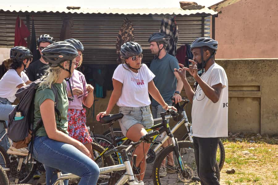 Soweto Food & Beer Bike Tour - The Photo Stop Moment, Then Back to 7346 Kumalo St