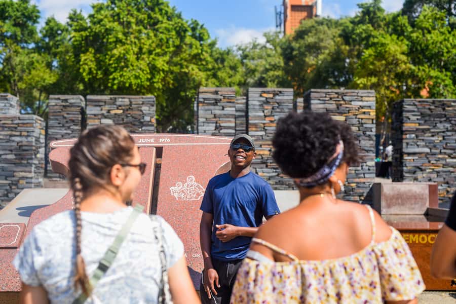 Soweto: Guided Bicycle Tour with Lunch - Mzimhlophe connections, from internet life to women’s hostel history
