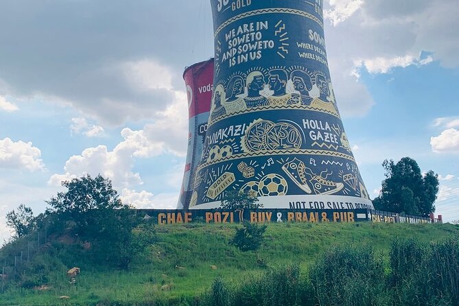 Soweto /Johannesburg and Apartheid Museum Guided Full Day Tour - Sakhumzi Restaurant, lunch break and a taste of Soweto gold
