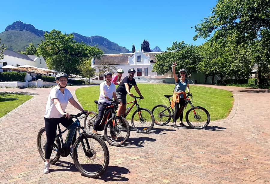 Stellenbosch: Historical Bike Tour & Wine Tasting - Getting Oriented At Ou Landbousaal, Before You Ride