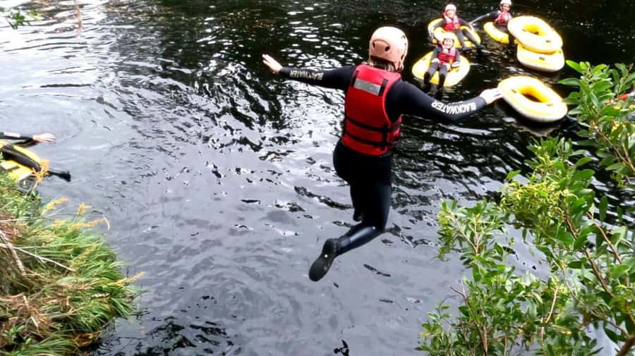 Stormsrivier: Green Route Tubing and Paddle-Boarding Tour - Guides make it work: instructions, safety, and local personality