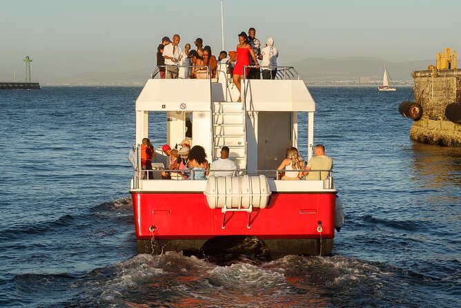 Sunset Boat Cruise Cape Town - A 5:30 pm cruise that lines up with sunset over Cape Town