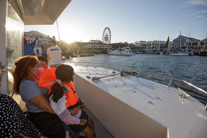 Sunset Boat Cruise Cape Town - What you actually see: Table Mountain, Lion’s Head, and the ocean-glow moment