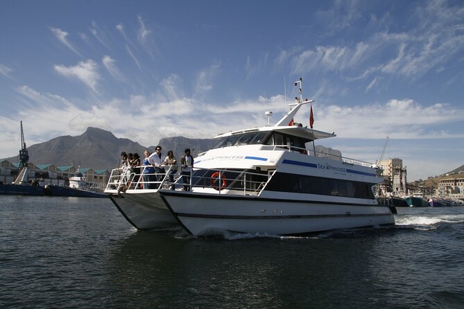 Sunset Champagne Cruise from Cape Town - Table Mountain and Lion’s Head photo angles, from sea level