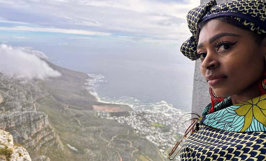 Table Mountain, Boulder's Penguins & Cape Point Private Tour - Simon’s Town lunch time and the Just Nuisance story