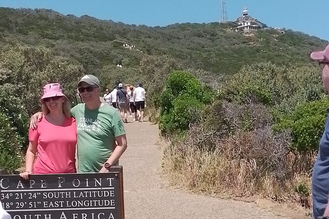 Table Mountain, Cape of Good Hope & Penguins - Morning pickup and the quick Cape Town orientation