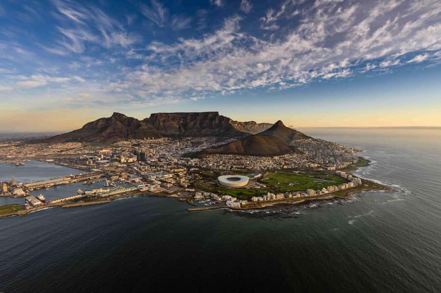 Table Mountain, Cape of Good Hope & Penguins Private Tour - Simon’s Town reset and Muizenberg photo break