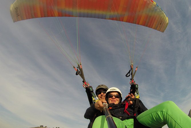 Tandem Paragliding Cape Town Experience TABLE MOUNTAIN PARAGLIDE - Launch Day Setup at Signal Hill, Then Up You Go