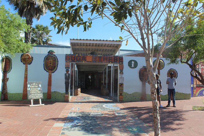 Township - Langa - Apartheid Museum Plus Arts and Culture Tour - Langa Taxi Rank: how people move, and what you learn from that