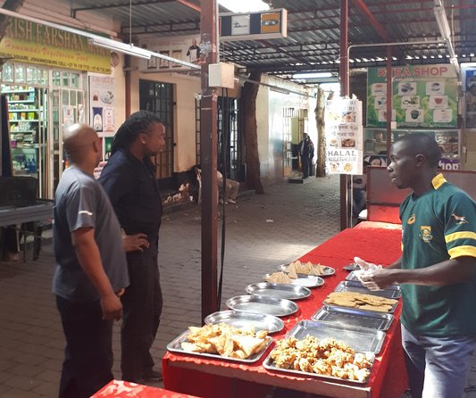 Unique street food tour from at least 6 different cultures! - The tasting strategy: up to six cultural roots, not one long food parade